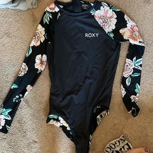 Roxy rash guard / swimsuit